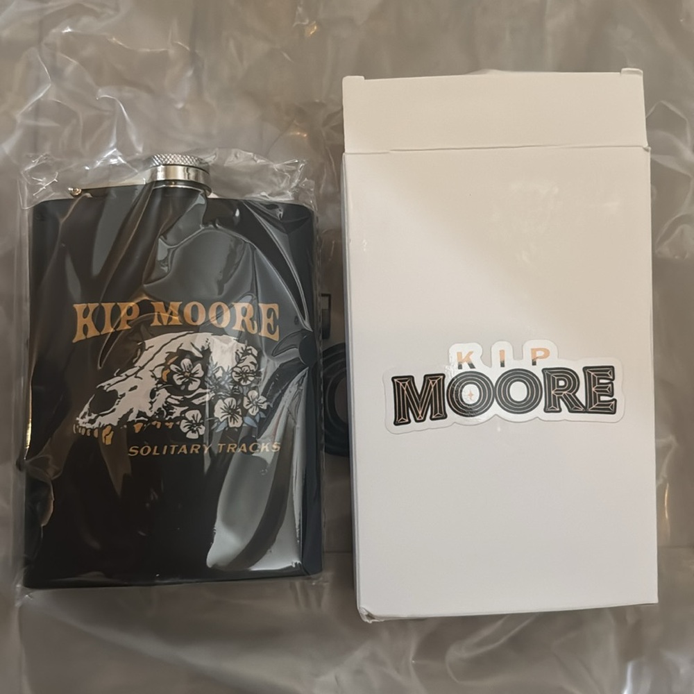 NWT - Kip Moore Cap and Flask VIP bundle - Picture 4 of 4